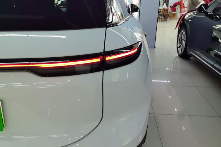 Used Nio ES6 2024 75 kWh
