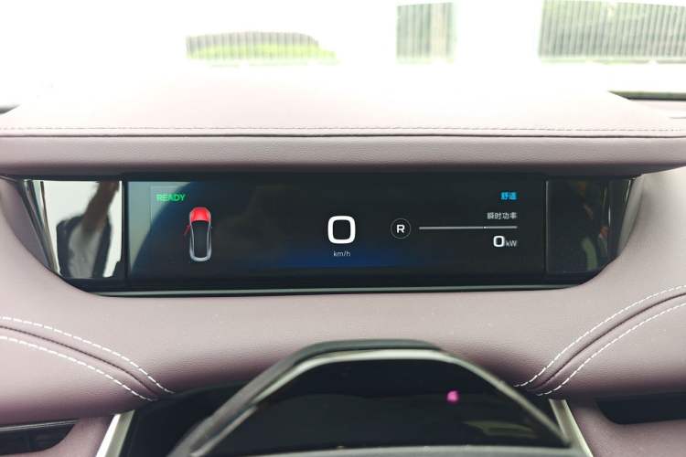 Used Xiaomi Auto SU7 2024 Four-Wheel Drive Ultra-Long Range Advanced Intelligent Driving Max Edition