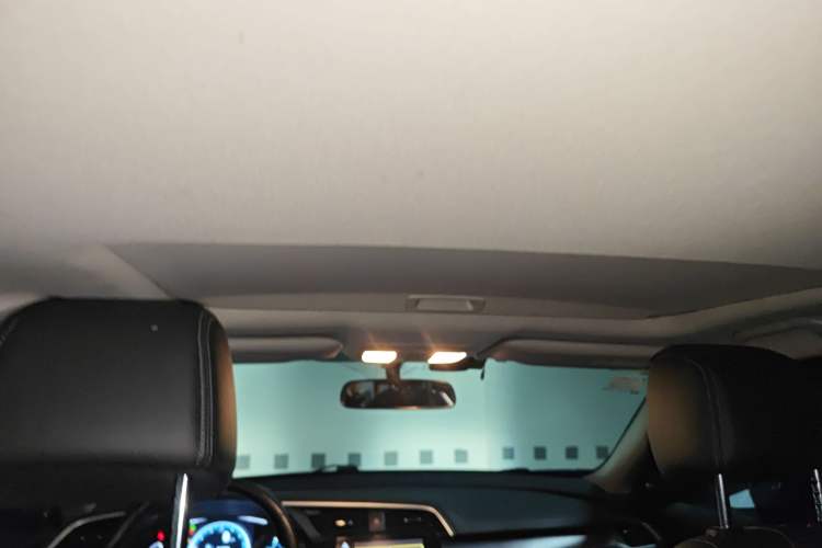 Used Honda Civic 2016 220TURBO CVT Prestige Edition
