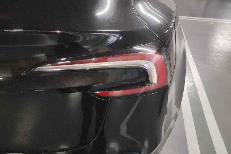 Used Tesla Model 3 2025 Model Revised Rear-Wheel-Drive Version Exterior 3