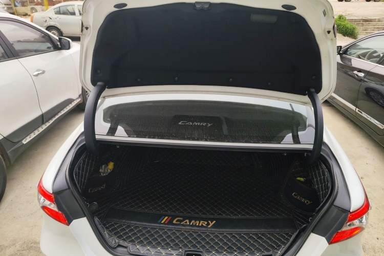 Used Toyota Camry 2019 Revised Version 2.0G Luxury Edition