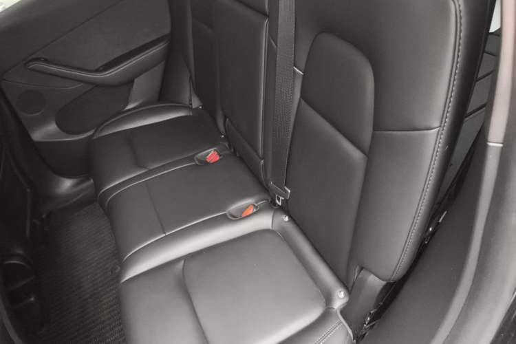 Used Tesla Model Y 2024 Rear-Wheel-Drive Version
