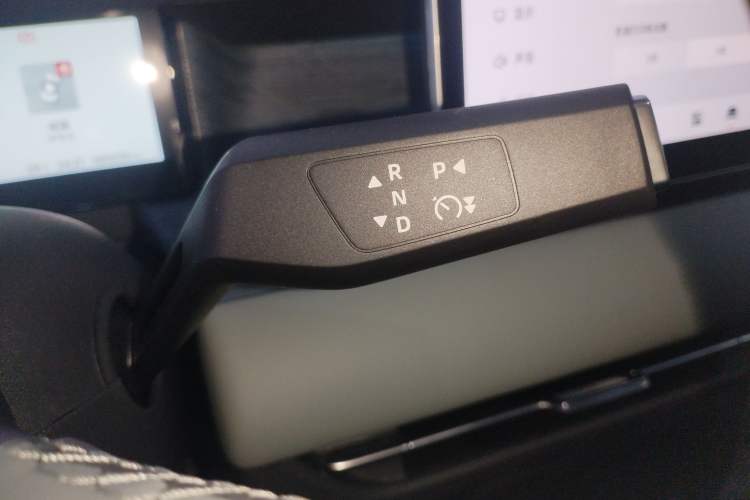 Used Dongfeng NAMMI 06 2025 401 Ultra
