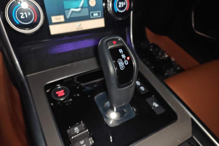 Used Jaguar XEL 2023 2.0T 250 PS R-DYNAMIC S Advanced Sport Edition
