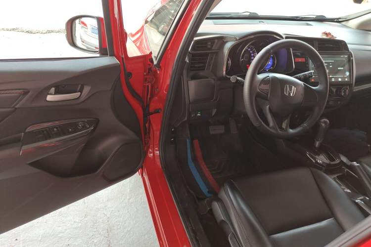 Used Honda Fit 2016 1.5L LXS CVT Comfort Sunroof Version
