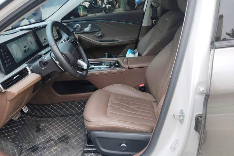 Used Chery Arrizo 8 2023 High-Performance Edition 2.0T DCT Powerfully Equipped Left Front Seat