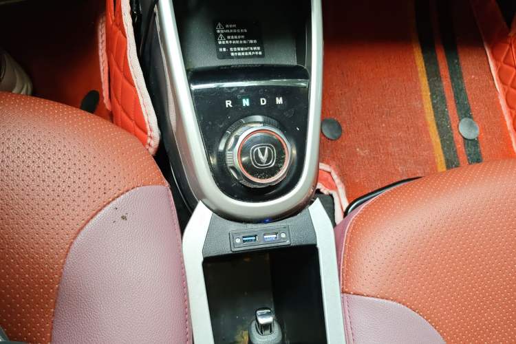 Used CHANGAN Benni 2015 1.4L IMT Luxury Model China IV
