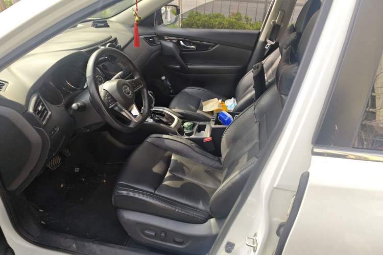 Used Nissan X-Trail 2019 2.0L CVT Smart Connect Comfort Edition 2WD Left Front Seat