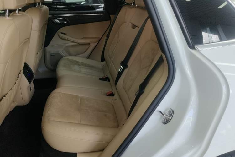 Used Porsche Macan 2021 Macan 2.0T