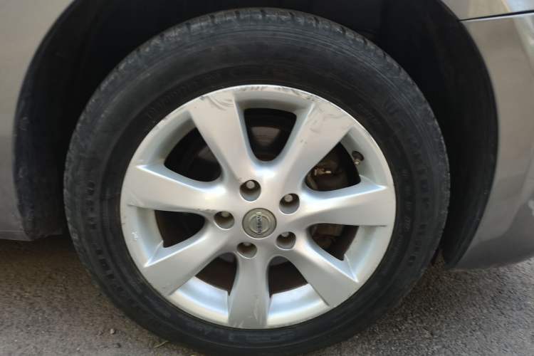 Used Nissan Tiida 2011 1.6L CVT Smart Version
