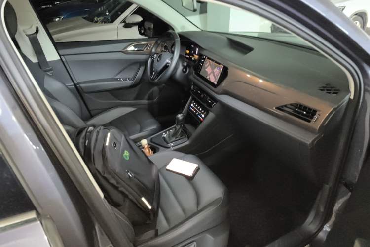 Used Volkswagen Tharu 2022 280TSI Two-Wheel-Drive Luxury Edition Right Front Seat