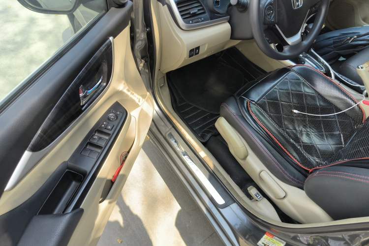 Used Honda Crider 2013 1.8L automatic luxury edition