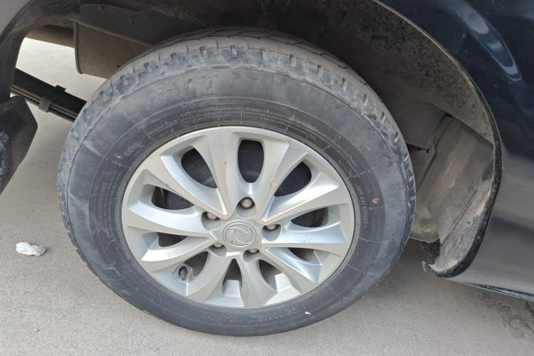 Used FORTHING Lingzhi 2019 M5L 1.6L 7-Seater Luxury Model China VI Standard