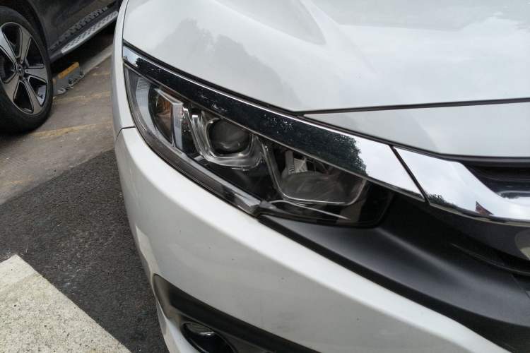 Used Honda Civic 2016 220TURBO CVT Luxury Edition
