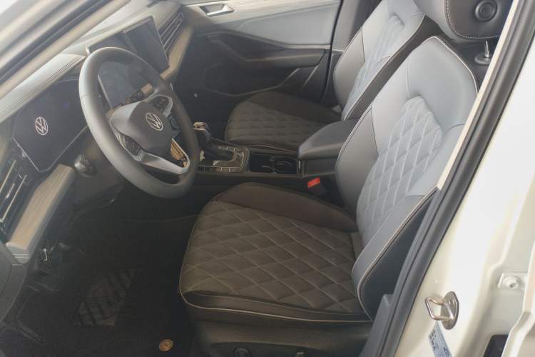 Used Volkswagen Sagitar 2023 300TSI DSG Excellence Edition