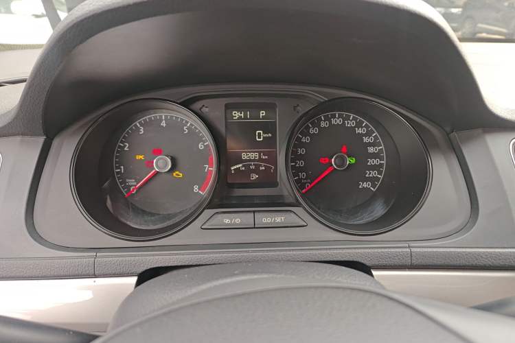 Used Volkswagen Lavida 2017 1.6L Automatic Fashion Edition
