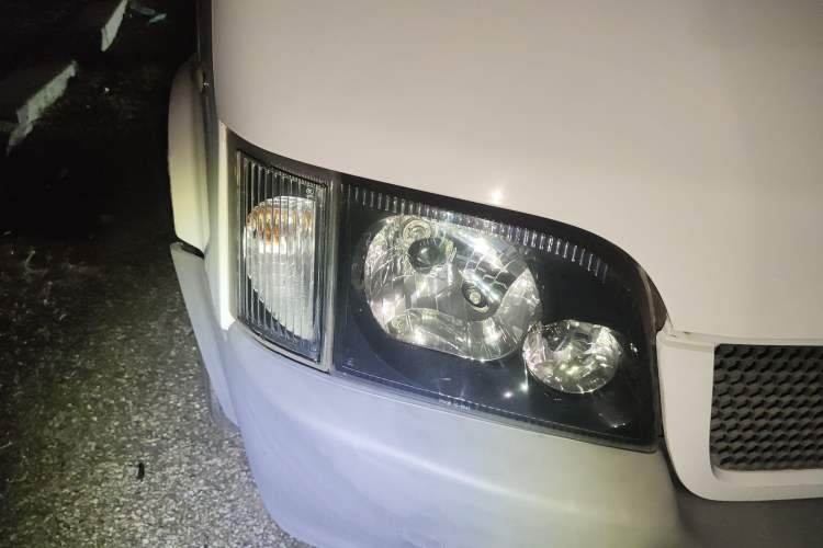 Used Ford Classic Transit 2016 2.8T Diesel Long-Wheelbase 6-Seater Mid-Roof Multifunction Vehicle JX493ZLQ4
