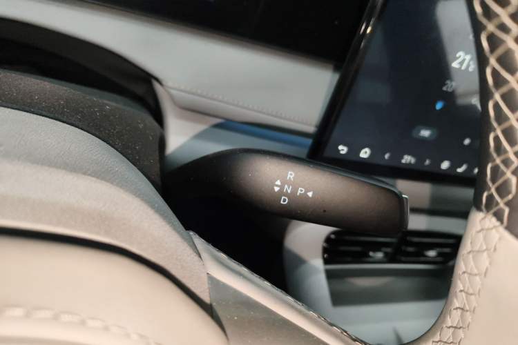 Used BYD Sealion 06 New Energy 2025 Model EV 605 Navigation Pro Edition Gear Lever