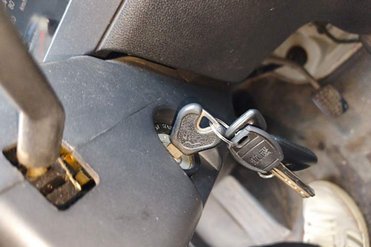 Used Wuling Zhiguang 2013 1.0L Practical Version Vehicle Key