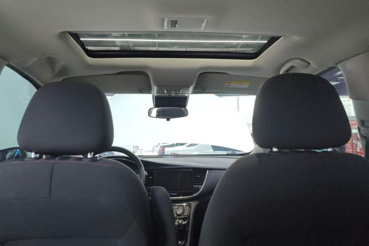 Used Buick Encore 2017 18T Automatic Two-Wheel Drive Urban Leading Model Headliner