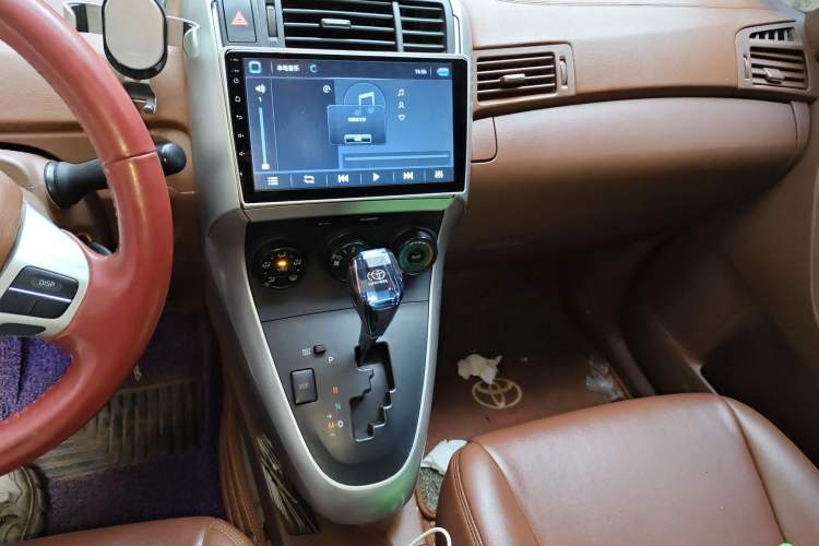 Used Toyota Verso 2014 Starlight 180E CVT Elite Edition
