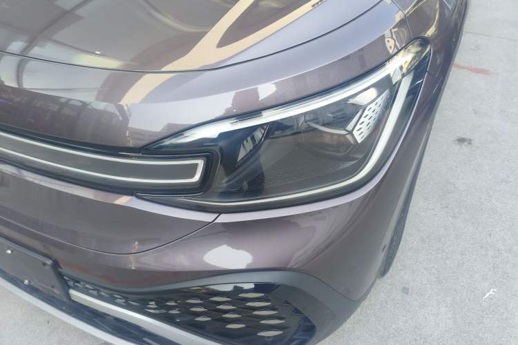 Used Volkswagen ID.6 CROZZ 2022 Long-Range PRO Edition Left Front Headlight