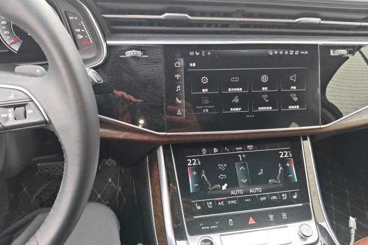 Used Audi Q7 2023 45 TFSI quattro S line Sport model