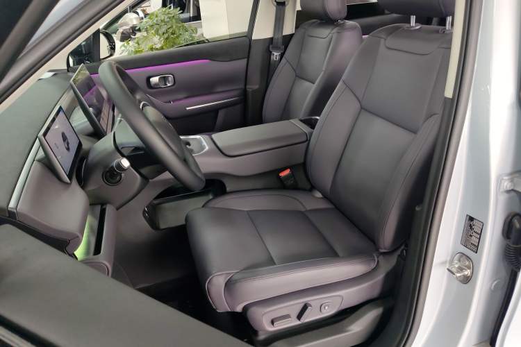 Used Leapmotor C16 2026 All-Electric 630 LiDAR Zhizun Edition 6 Seats