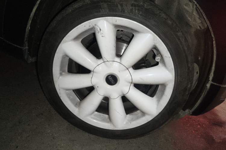 Used MINI Countryman 2014 1.6T COOPER S ALL4 Right Front Wheel Hub