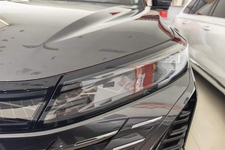 Used CHANGAN CS75 PLUS 2024 3rd Generation Champion Edition 1.5T Intelligent Drive Dynamic Model Left Front Headlight