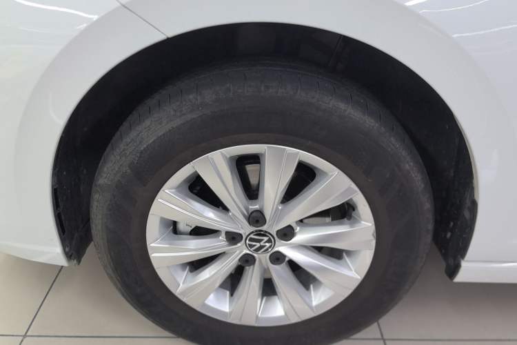 Used Volkswagen Lavida 2025 New Sharp 1.5L Outstanding New Edition Left Front Wheel Hub