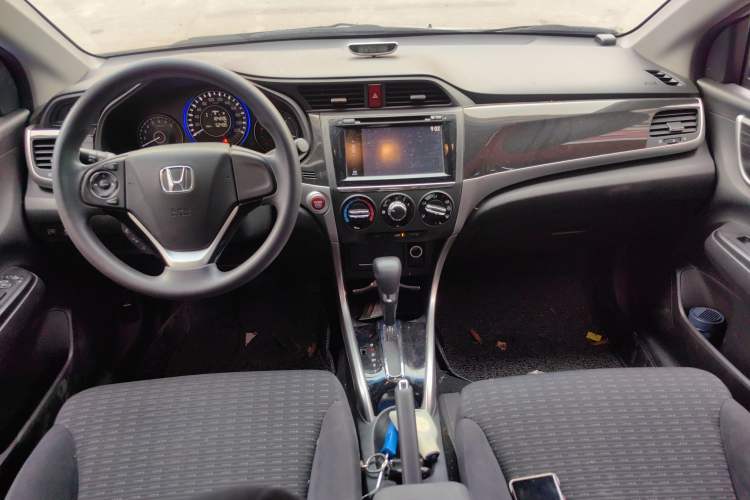 Used Honda Crider 2013 1.8L automatic luxury edition
