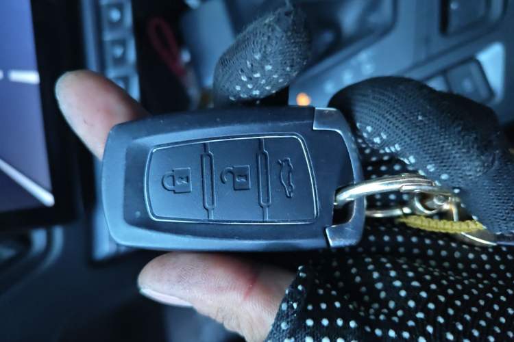 Used FORTHING T5 2020 1.5T Automatic Luxury Model China VI Standard Vehicle Key