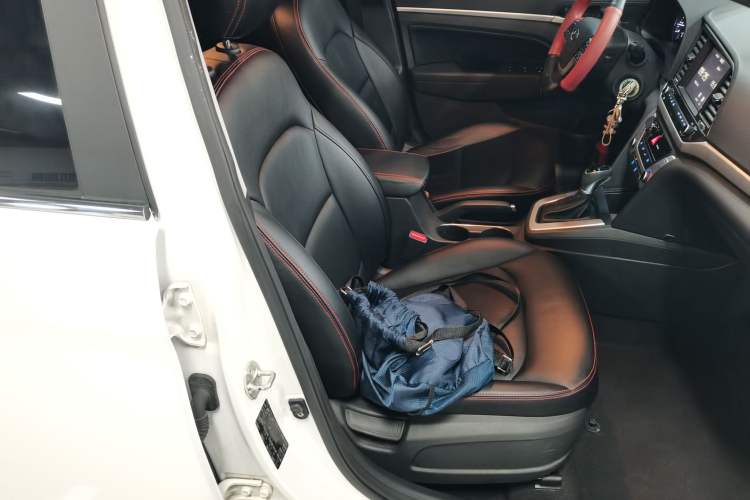 Used Hyundai Elantra (6th Generation / Lingdong) 2016 1.6L Automatic ZhiXuan – Elite Version
