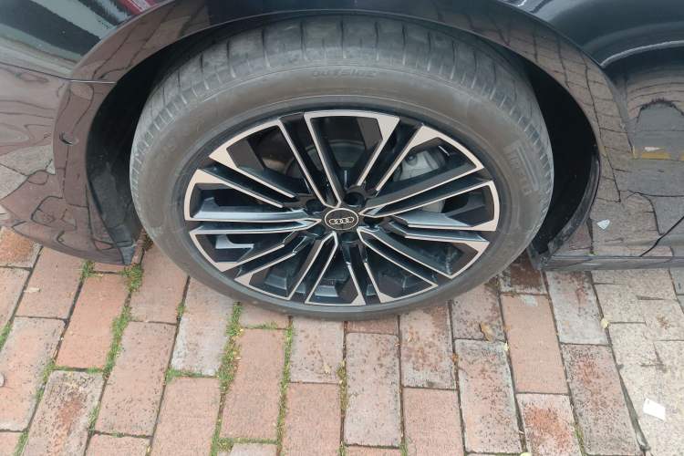 Used Audi A6L 2024 45 TFSI Prestige Dynamic Edition Left Front Wheel Hub