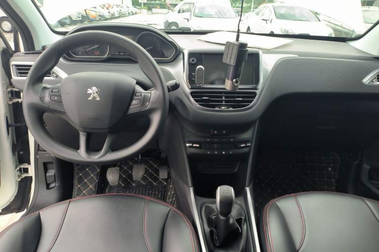 Used Peugeot 2008 2014 1.6L Manual Fashion Edition