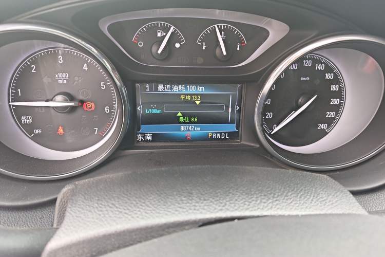 Used Buick Envision 2018 28T Four-Wheel Drive Elite Version Odometer Close Up