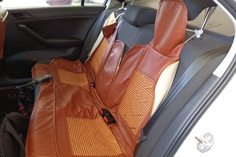 Used Volkswagen Jetta 2017 1.4L Manual Fashion Edition