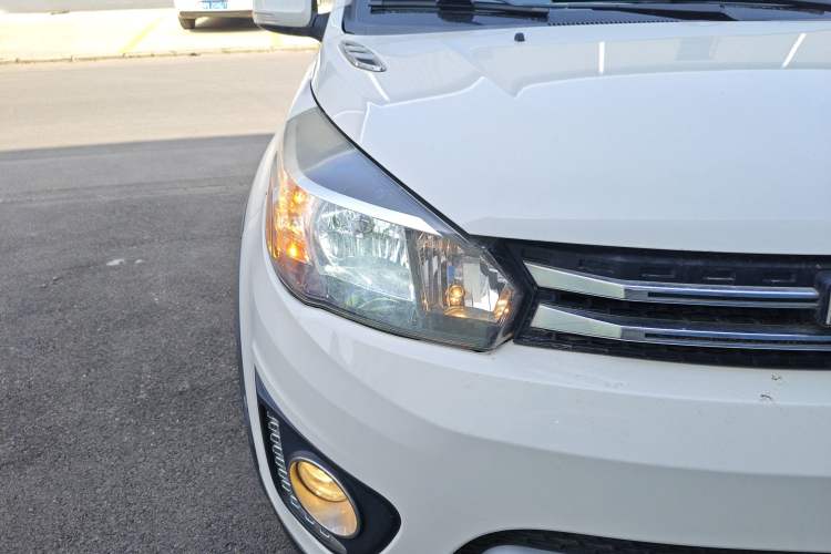 Used Haval H1 2016 Red Label 1.5L Manual Luxury Model
