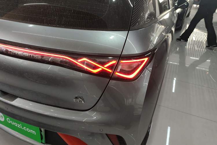 Used BYD Dolphin 2021 405 km Fashion Edition