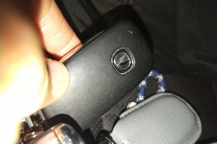 Used CHANGAN CS95 2019 2.0T Two-Wheel-Drive Luxury Version