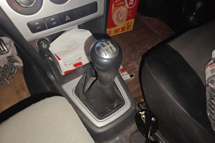 Used CHANGAN KAICHENG Ounuo S 2014 1.3L Happiness Model Gear Lever