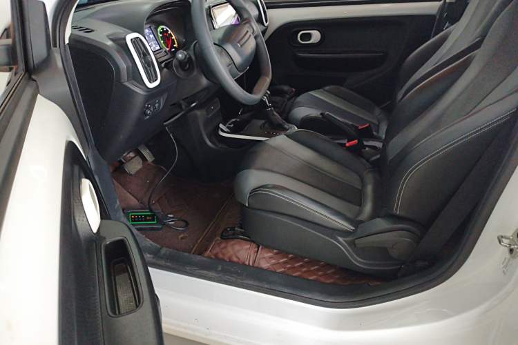 Used Roewe Clever 2022 311km QiQi BoBo Edition Left Front Seat