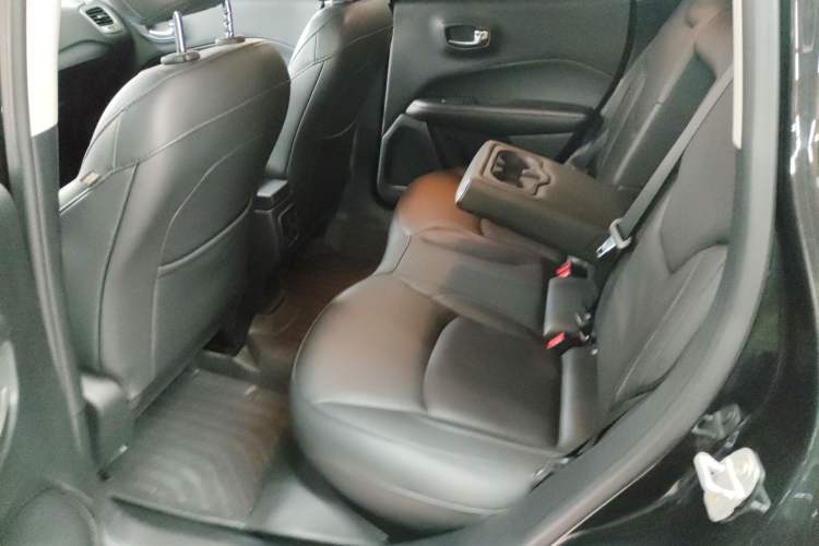 Used Jeep Compass 2019 200T Automatic Family Edition - Connected Large Screen Version
