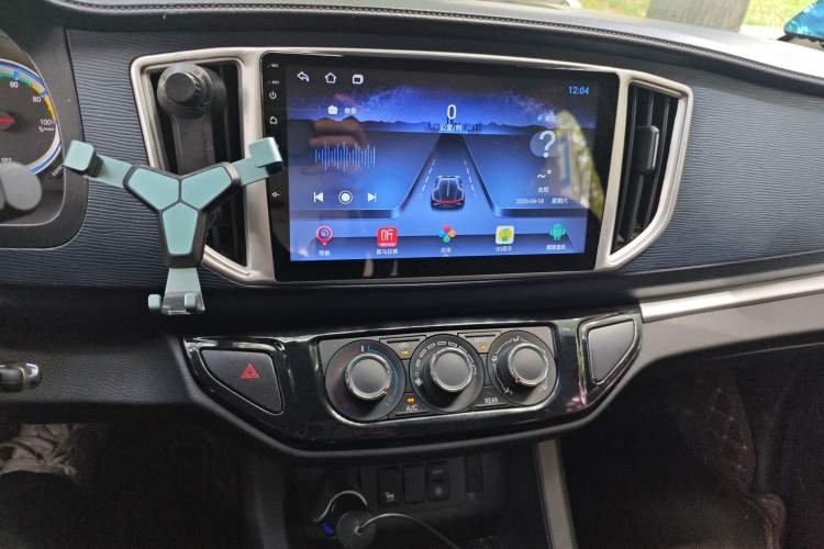 Used FORTHING Lingzhi M5 2022 Standard Version Base Model 7 Seats