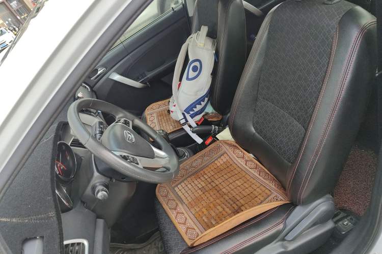 Used Cowin C3R 2015 1.5L Manual Gold Diamond Edition