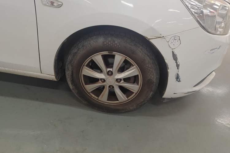 Used Chevrolet Sail 2015 Sail 3 1.5L Manual with Ideal Sunroof Edition Right Front Wheel Hub