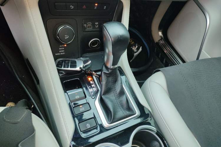 Used Jeep Grand Commander 2018 2.0T Four-Wheel Drive Prestige Edition China V