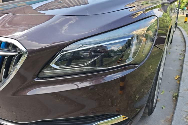 Used Buick LaCrosse 2018 28T Luxury Model
