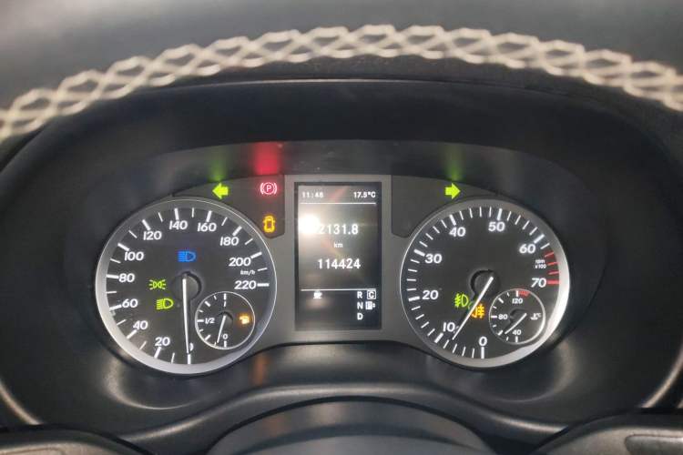 Used Mercedes-Benz Vito 2018 2.0T Business Version China V Emission Standard